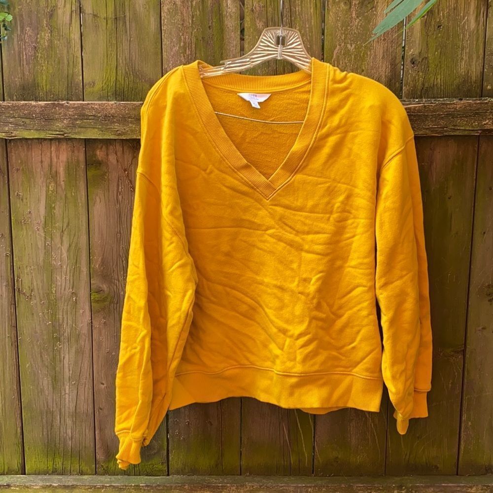 Time and Tru mustard yellow sweat shirt sz. M